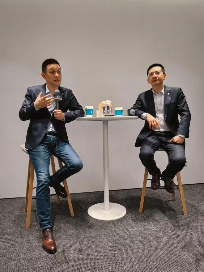 “蔚乐萤”，输不起