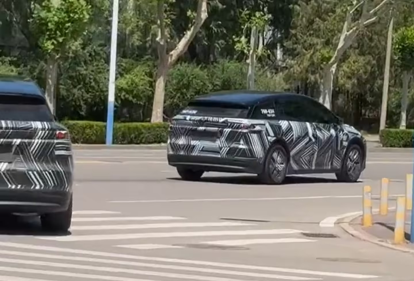 理想汽车打响纯电动车“反击战”，理想i8还没上市i6也要来了