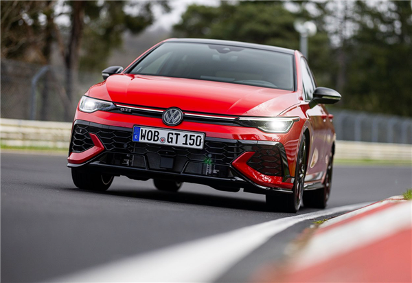 最强大众量产车7分46战纽北！高尔夫GTI 50周年特别版官图