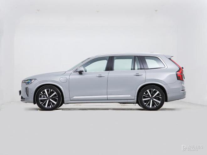 全面焕新更时尚 实拍新款沃尔沃XC90 PHEV