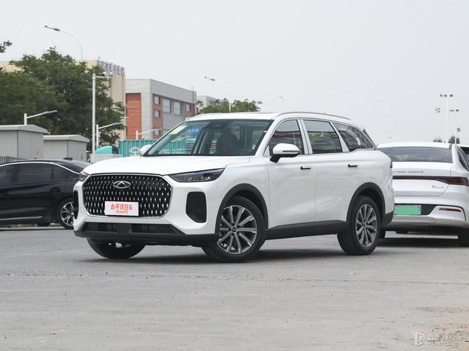 奇瑞瑞虎8 PLUS乘风版和瑞虎8L长虹版上市 限时10.69万元起