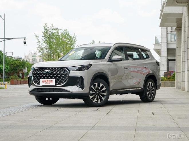 奇瑞瑞虎8 PLUS乘风版和瑞虎8L长虹版上市 限时10.69万元起