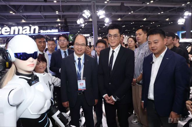 奇瑞汽车首次登陆香港车博会 展现新能源技术矩阵与全球化布局