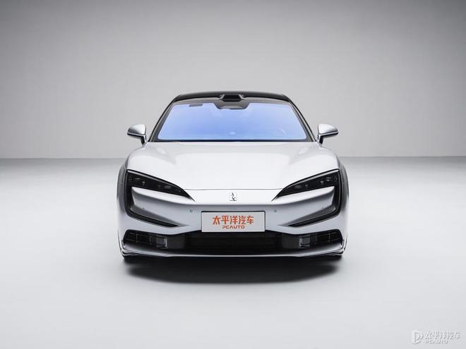 售62.8万元起 豪华轿车仰望U7正式开始交付