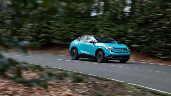 转型紧凑型纯电SUV 新一代日产聆风发布
