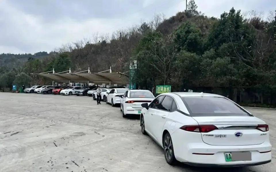 电车续航越来越长，为什么还会有焦虑感？