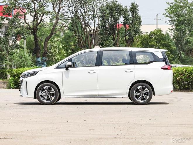 传祺M6 Max豪华版上市 紧凑级7座MPV限时售10.98万元