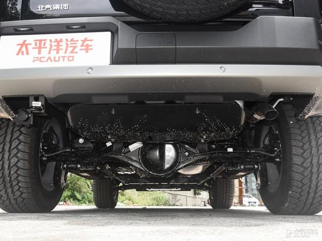BJ40燃油限时12.69万起，标配牵引资质，越野性能引爆期待