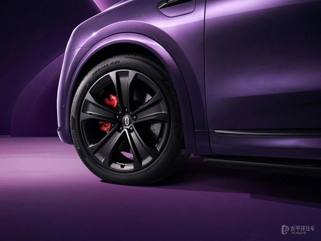 问界M8纯电版预售37.8万起，华为ADS 4加持，续航705km，8月震撼上市！