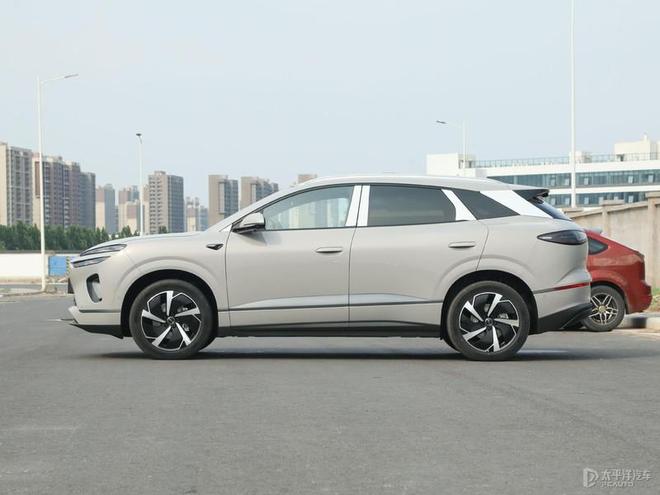 海狮06上市！13.98万起配云辇-C悬架，续航1670km太狠了