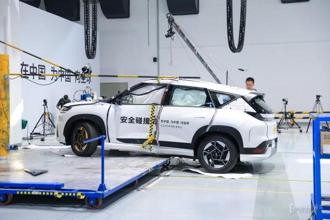 北京现代EO 10万SUV竟有30万豪华质感？