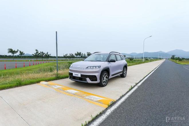北京现代EO 10万SUV竟有30万豪华质感？