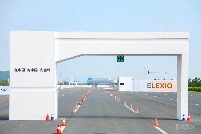 北京现代EO 10万SUV竟有30万豪华质感？