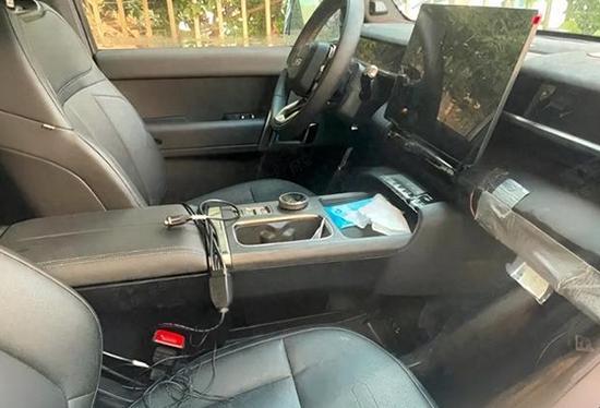 iCAR V27内饰谍照曝光，四季度即将上市！