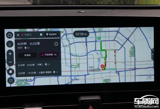 2025起亚狮铂拓界车机实测：智能体验大升级，开车也能玩手机？