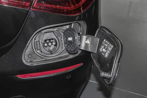 25分钟充80%!2026款奔驰S级PHEV售130.83万，带裸眼3D+L3智驾硬件