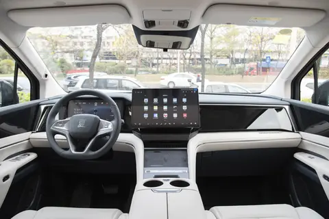 比亚迪夏11月4日上市，24.98万起配高阶智驾，续航近200km