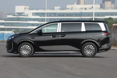 比亚迪夏11月4日上市，24.98万起配高阶智驾，续航近200km