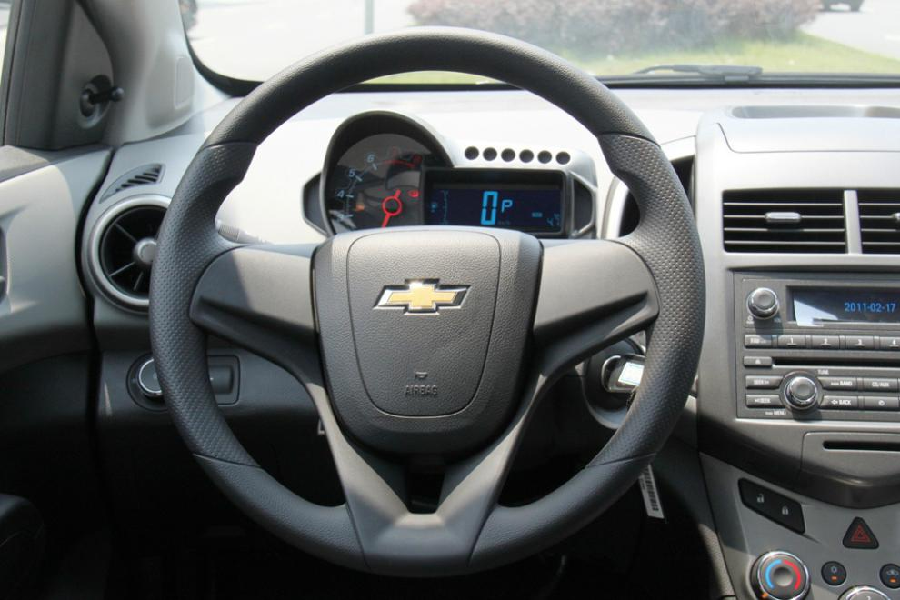 雪佛兰爱唯欧三厢内饰