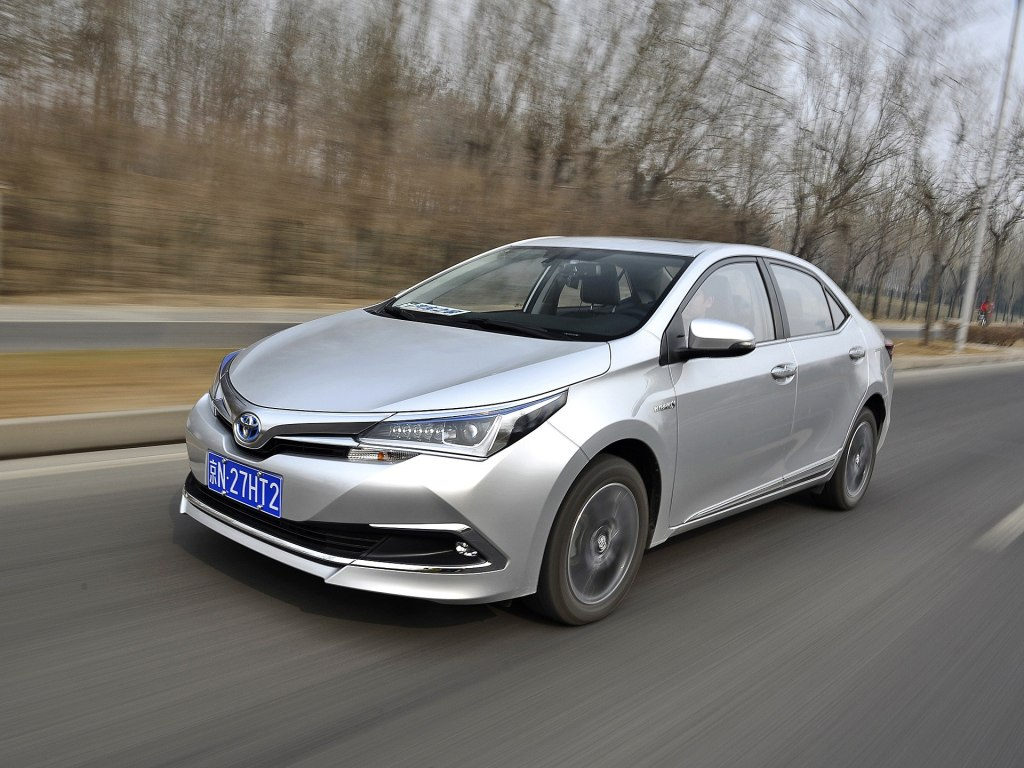 丰田卡罗拉2016款