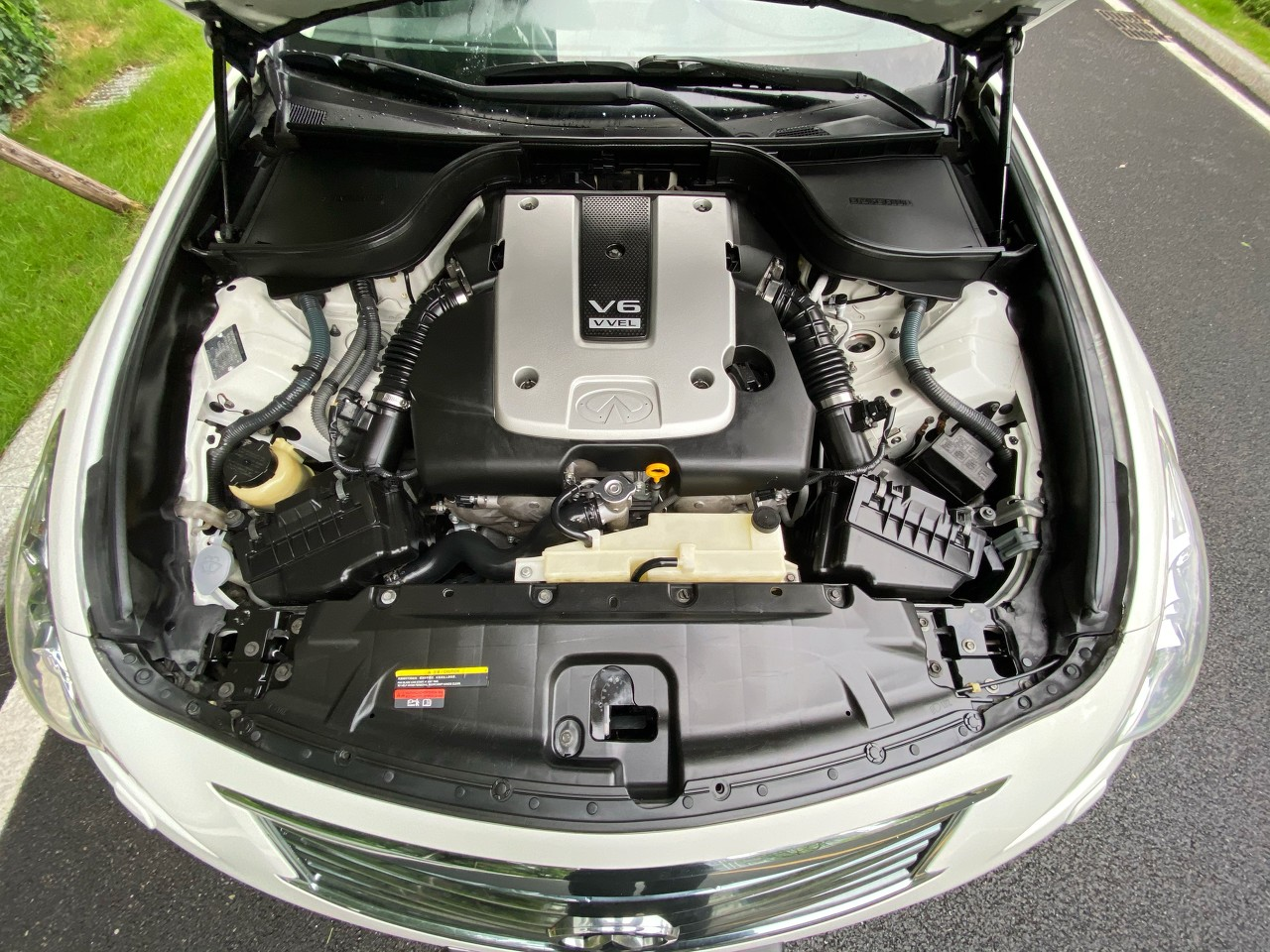 英菲尼迪FX VQ37发动机