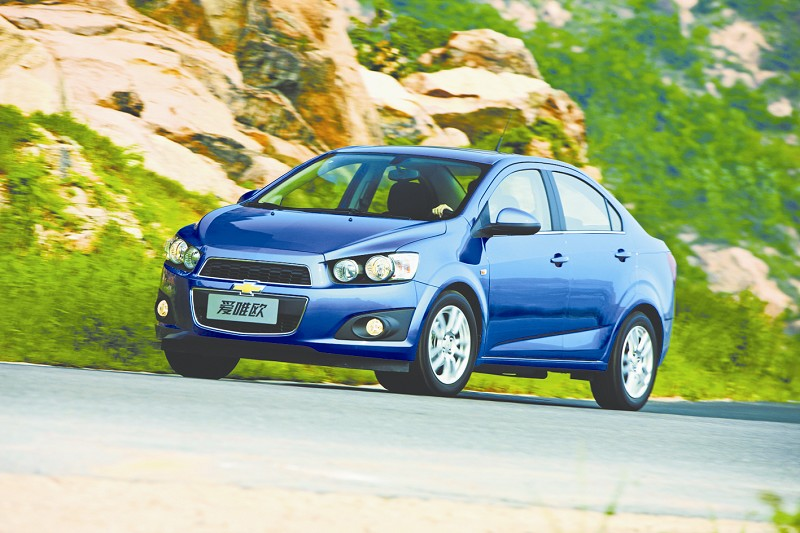 雪佛兰爱唯欧三厢外观