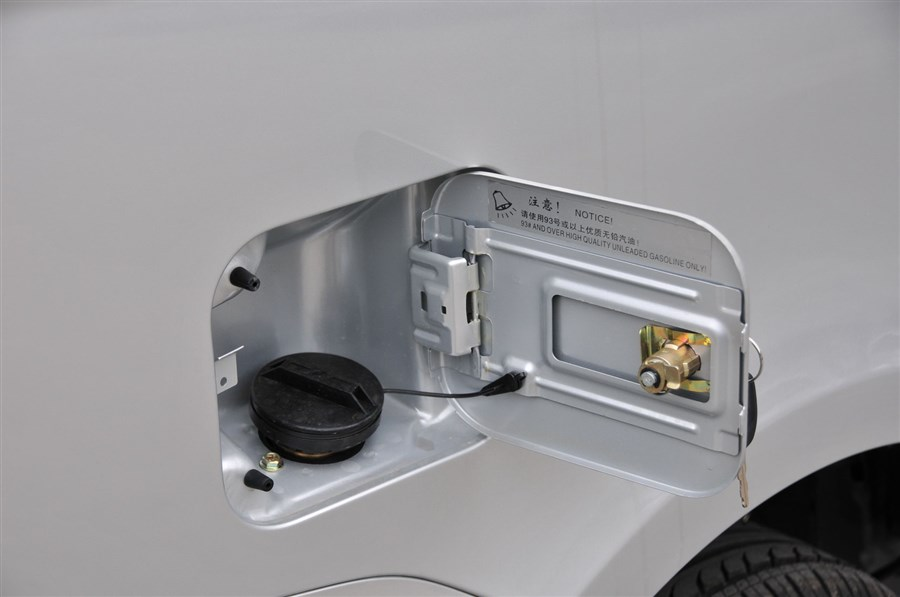 东风风光330油箱盖