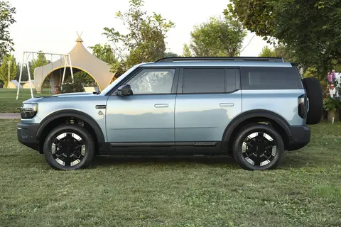 江铃福特智趣烈马11月18日开启预售，纯电续航650公里