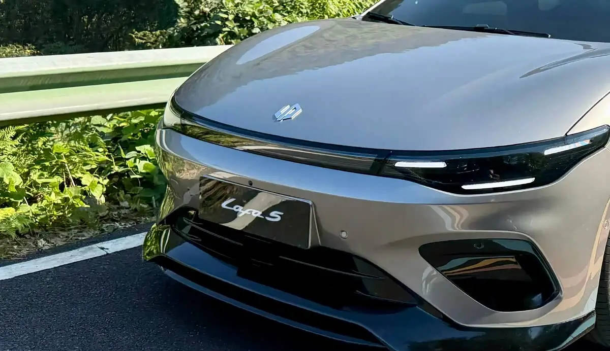 零跑Lafa5 Ultra实车曝光，2026年二季度上市