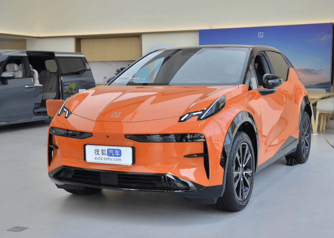 2750mm轴距+365kW功率！极氪X新款15.58万起，置换后立省1万超划算