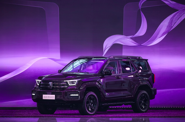 以“潮酷越野”破局 全新坦克400正式上市