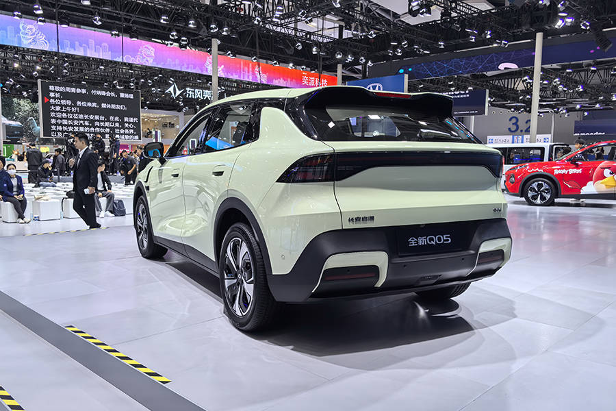 2025广州车展：长安启源Q05携7.99万起售价，重塑纯电小型SUV市场格局