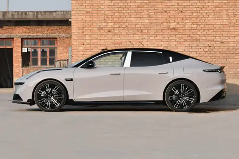 17.58万起标配激光雷达，领克10 EM-P四驱Ultra H5购车指南