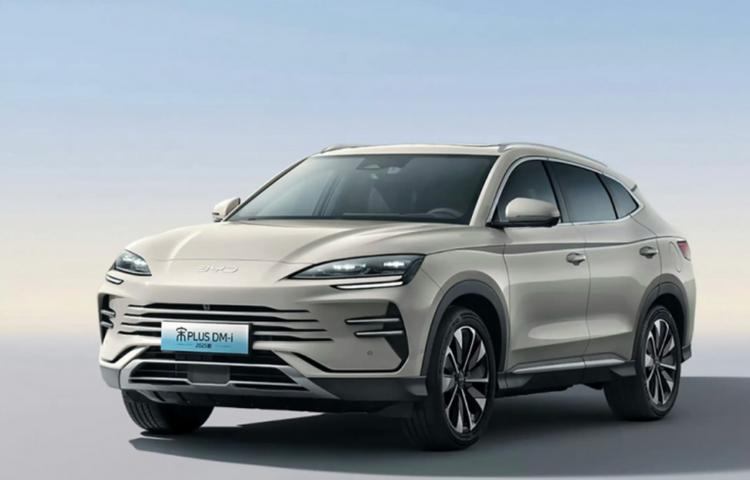 比亚迪宋PLUS DM-i 2025款外观