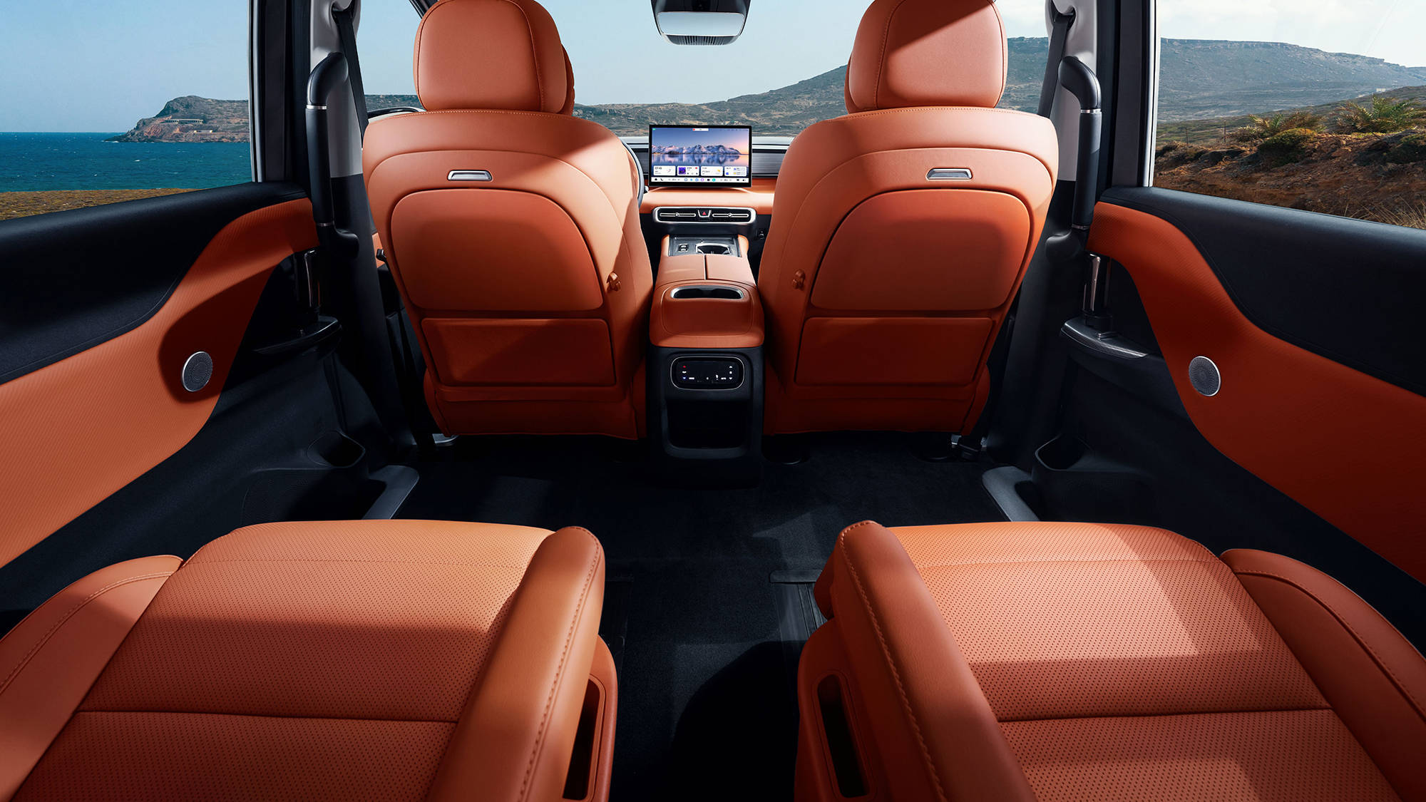 1. 12.98万炸场！中大型MPV锐胜M8上市，续航1420公里，8155芯片管够