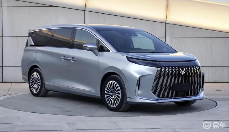 北汽极狐全新MPV申报信息曝光 磁流变底盘重塑高端MPV体验