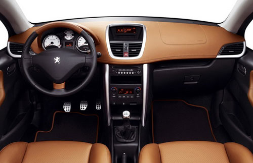 标致207cc 内饰