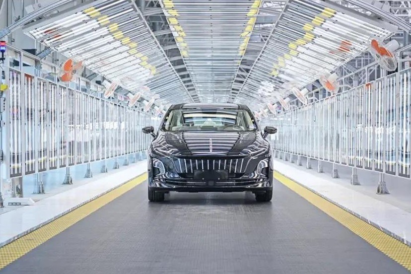 红旗汽车生产线图片