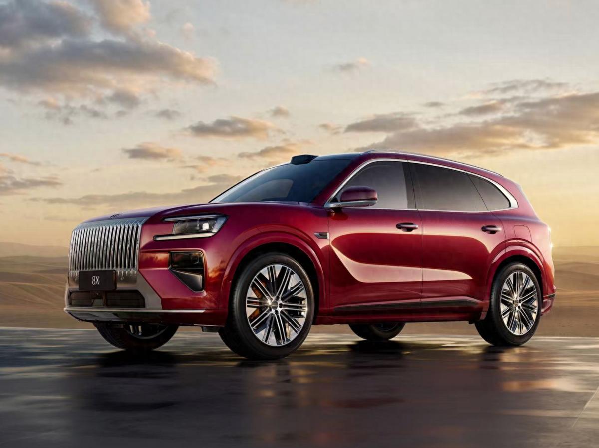 极氪8X官图正式发布，浩瀚超级电混架构加持